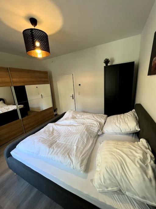 Jaybnb - Geraeumiges Apartment Am Hafen Von Дортмунд Екстер'єр фото